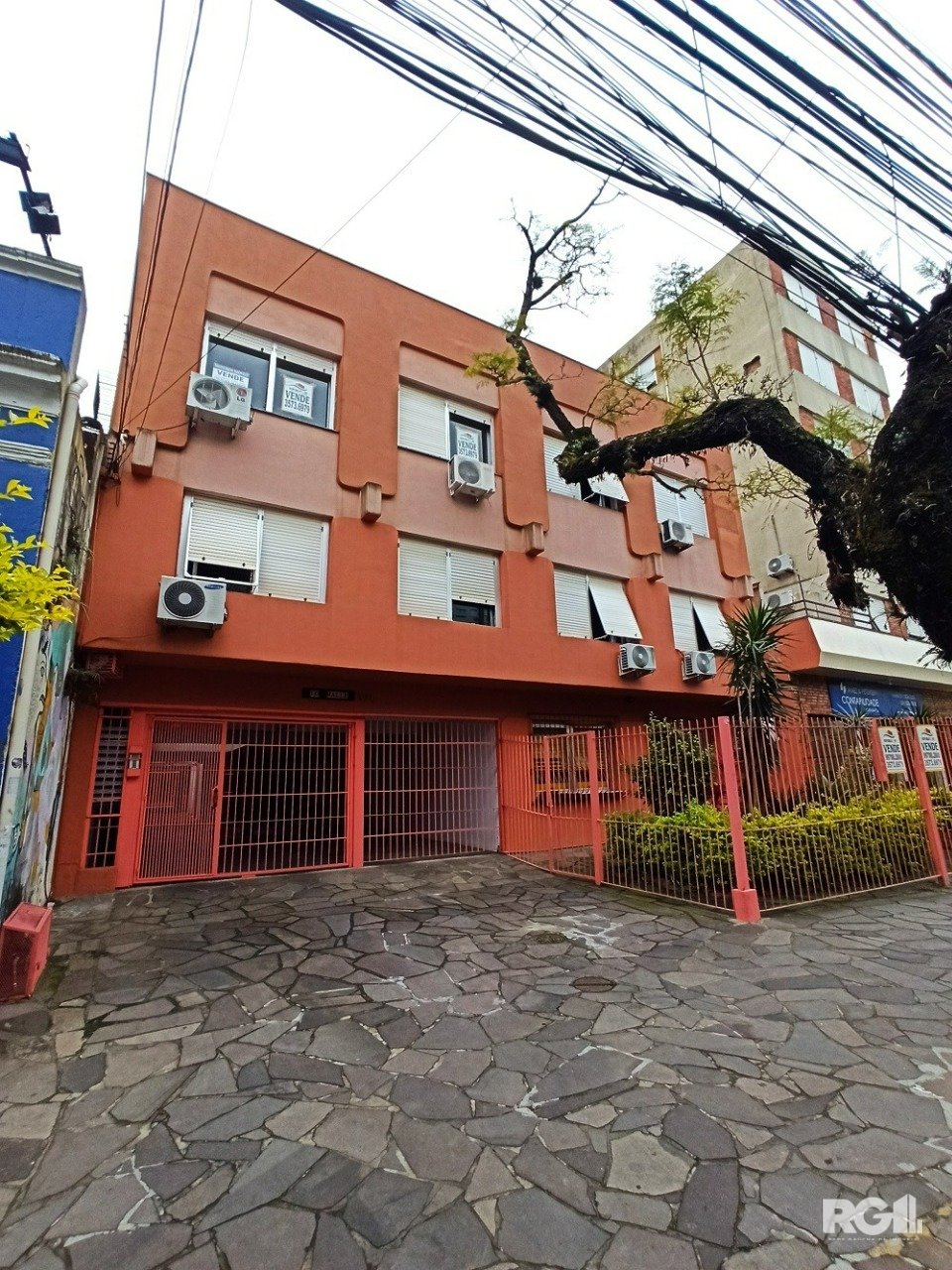 Apartamento com 107m², 3 dormitórios, 1 suíte, 1 vaga no bairro Cidade Baixa em Porto Alegre para Comprar