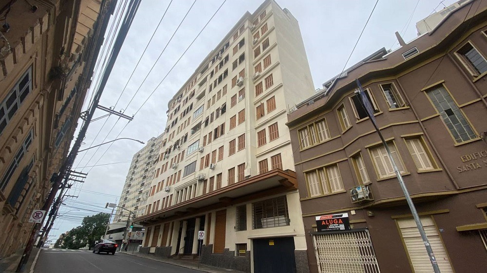 Apartamento com 70m², 2 dormitórios, 1 vaga no bairro Independência em Porto Alegre para Comprar