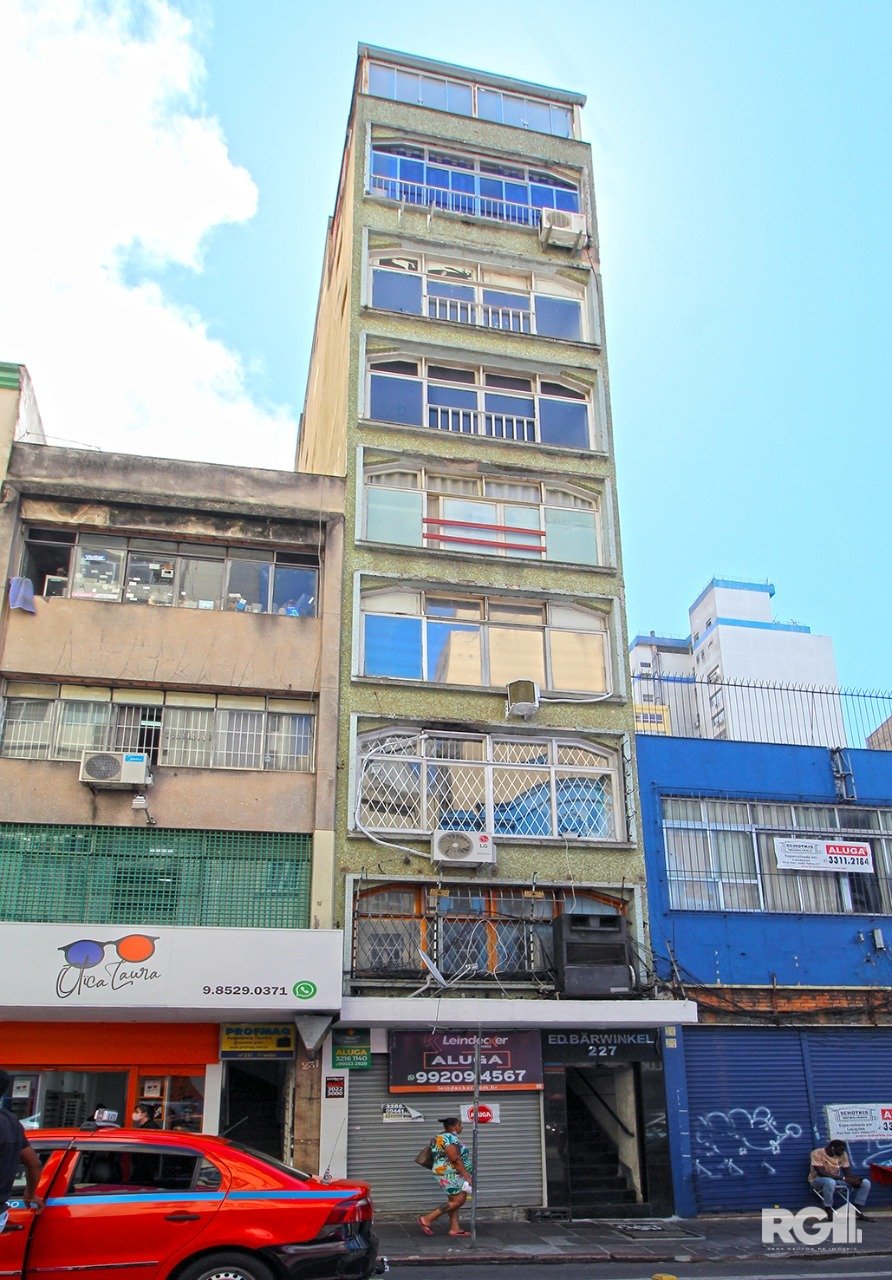 Conjunto/Sala com 46m² no bairro Centro Histórico em Porto Alegre para Comprar
