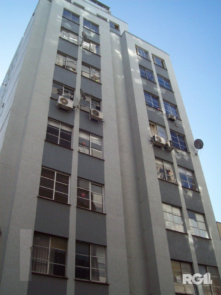 Apartamento JK com 26m², 1 dormitório no bairro Centro Histórico em Porto Alegre para Comprar