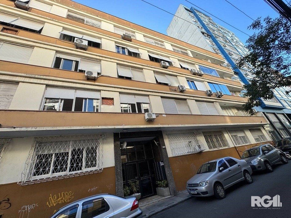 Apartamento com 85m², 2 dormitórios no bairro Centro Histórico em Porto Alegre para Comprar