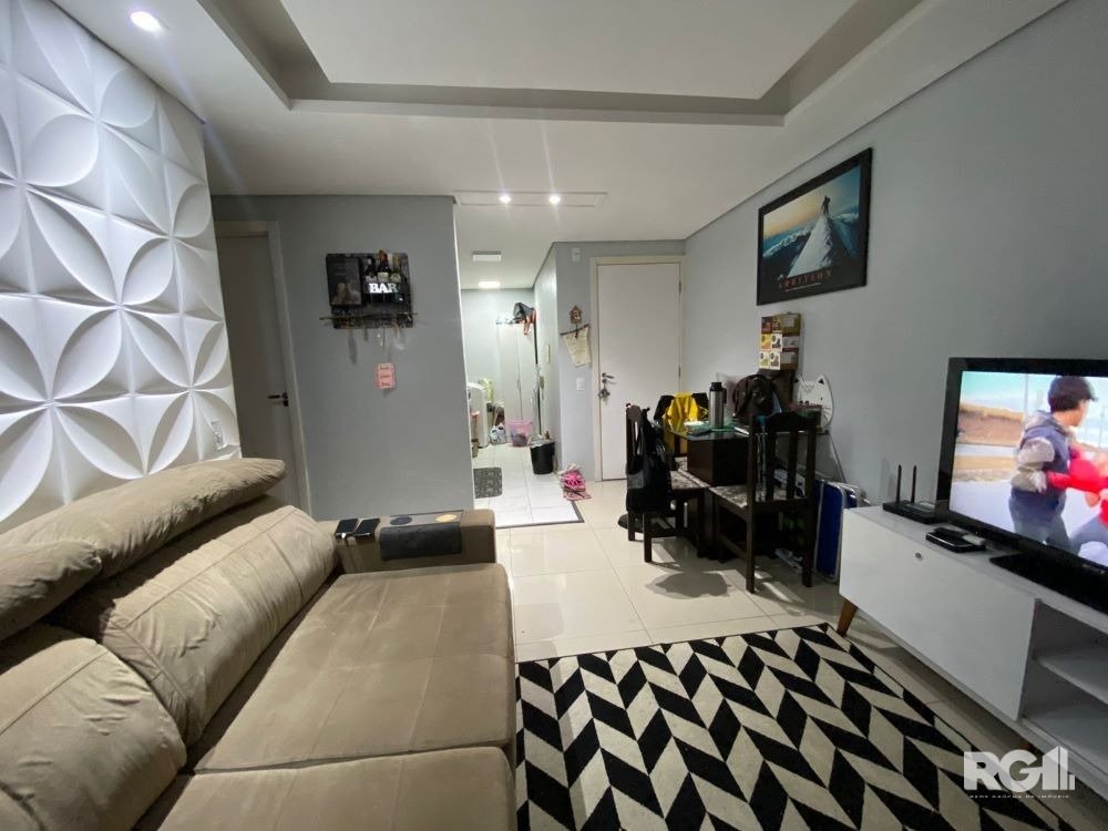 Apartamento com 40m², 2 dormitórios, 1 vaga no bairro Hípica em Porto Alegre para Comprar